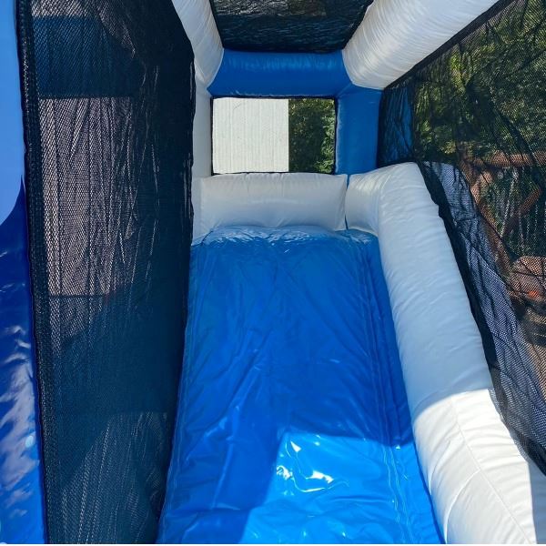 Multiplay Winter Springkasteel Multiplay Winter Springkasteel