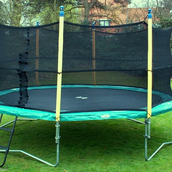 huur deze trampoline 3m80 met veiligheidsnet bij attraxi